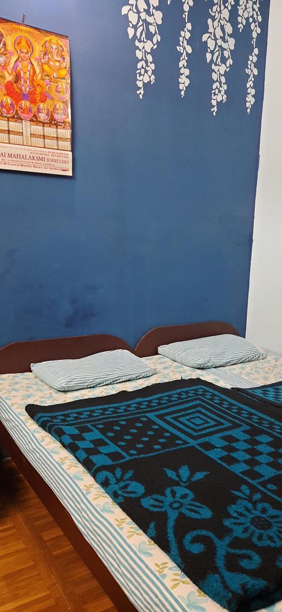 Balaji Bed&Breakfast Greater Noida Bagian luar foto