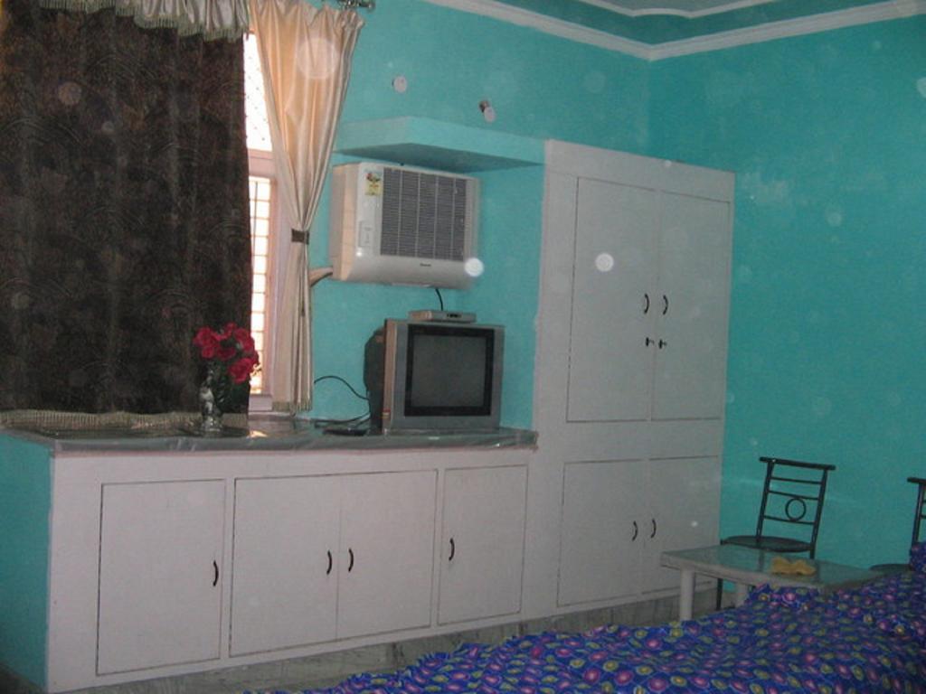 Balaji Bed&Breakfast Greater Noida Ruang foto