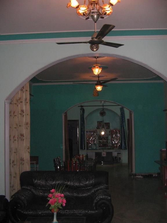 Balaji Bed&Breakfast Greater Noida Bagian luar foto